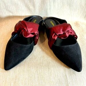 BCBGENERATION Sz 8B Nessa Micro Suede Satin Bow Knot Pointy Toe Slip On Mules